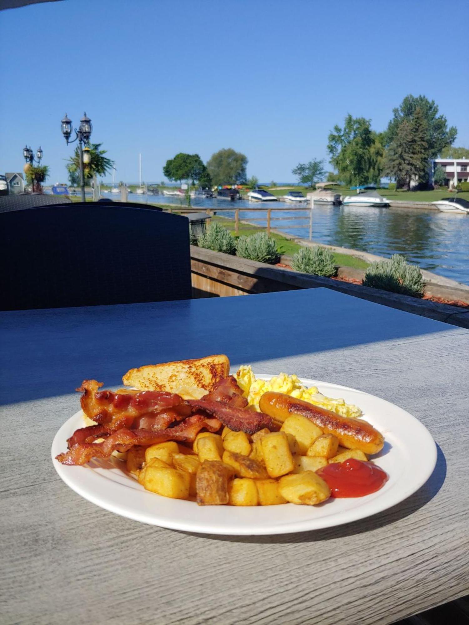 Lagoon City Pier One Resort Brechin Εξωτερικό φωτογραφία